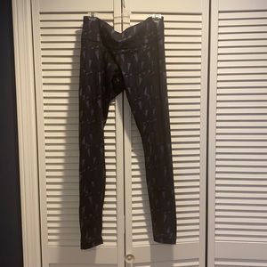 Lululemon wunder under